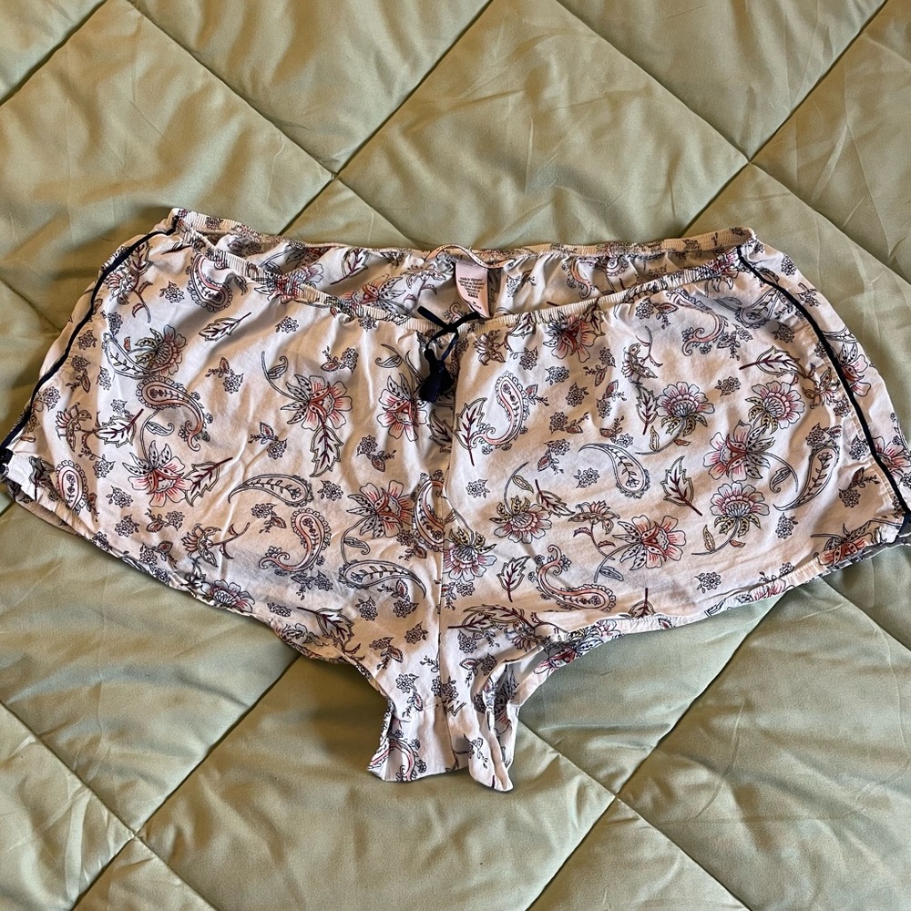 Victorias Secret Sleep Shorts Size Medium
